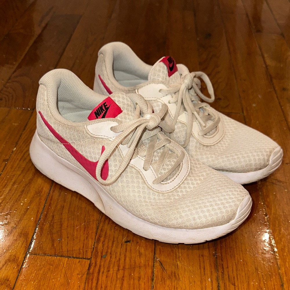 Women’s Nike Shoes